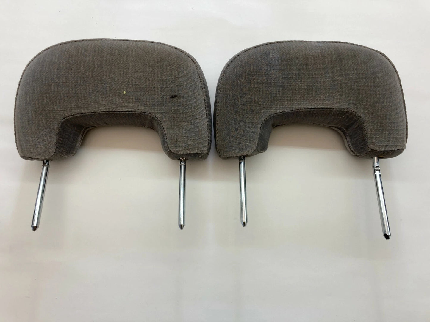 2000 2001 BUICK LESABRE FRONT RIGHT LEFT SEAT HEADREST HEAD REST PAIR SET LH RH