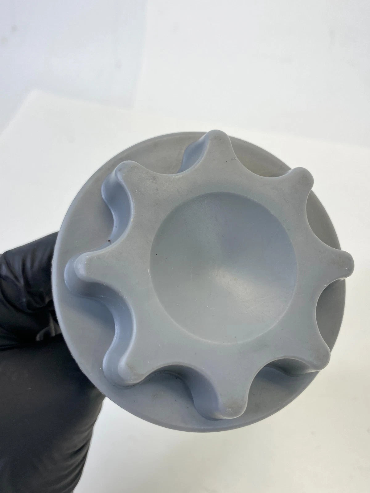 2002 2003 02 03 LEXUS ES300 SPARE TIRE WHEEL HOLD DOWN HOLDER BOLT NUT OEM