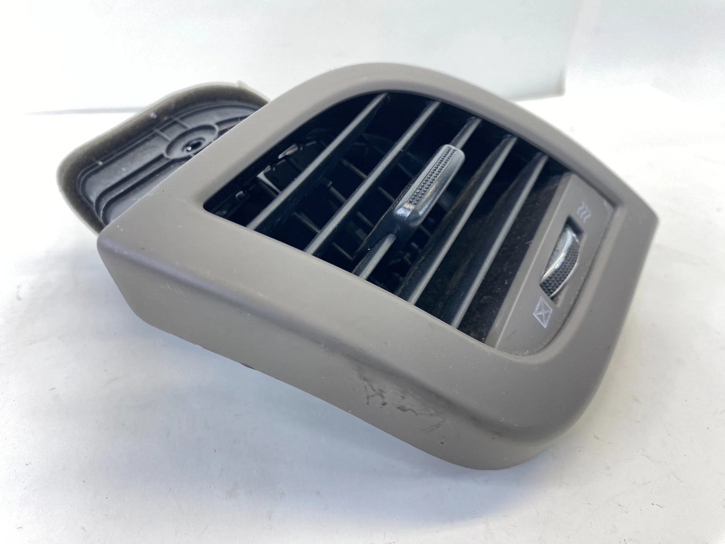 2011-2014 HYUNDAI ACCENT LEFT DRIVER SIDE DASH AIR VENT GRILLE OEM 97460-1R000