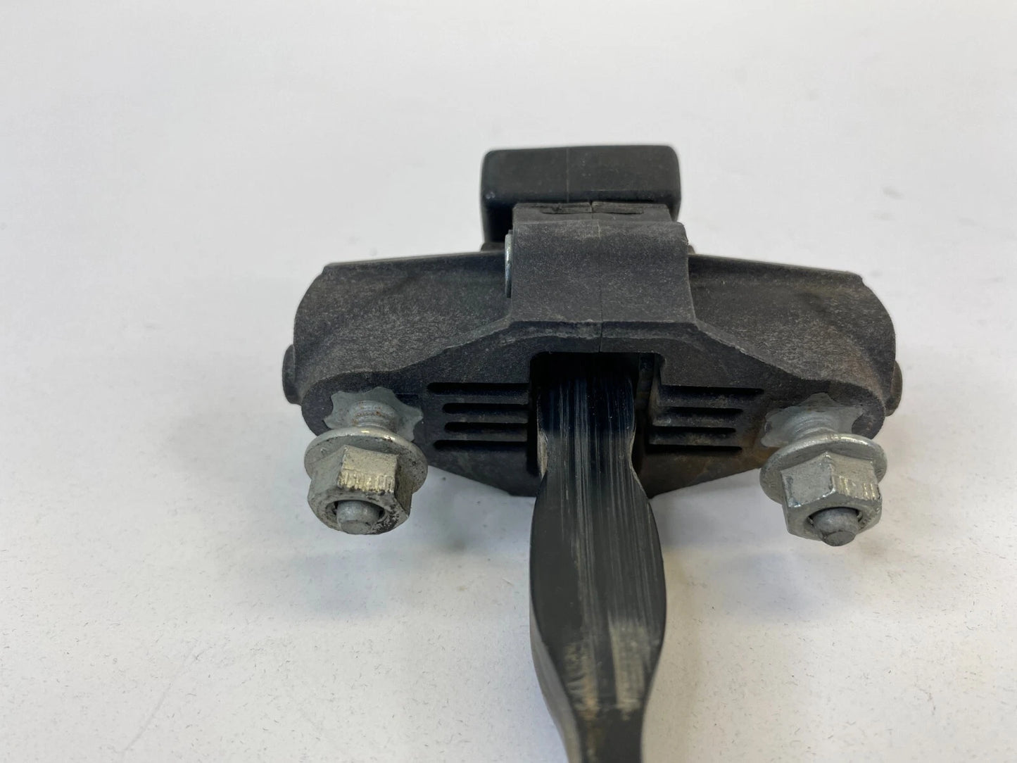 2006-2011 FORD FOCUS SEDAN REAR LEFT DRIVER SIDE DOOR LOCK CHECK STOP STOPPER