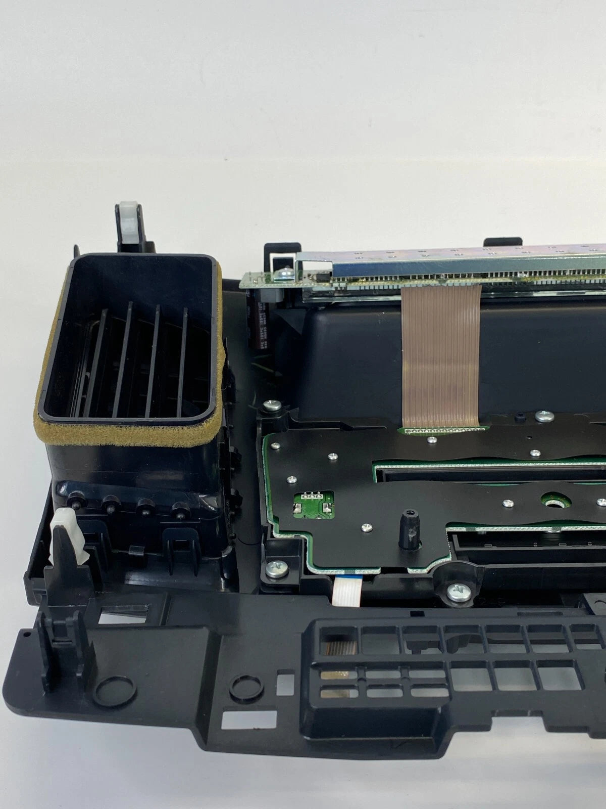 08 09 MITSUBISHI LANCER DASH PANEL RADIO AM/CD PLAYER W A/C VENTS 8002A377XA OEM