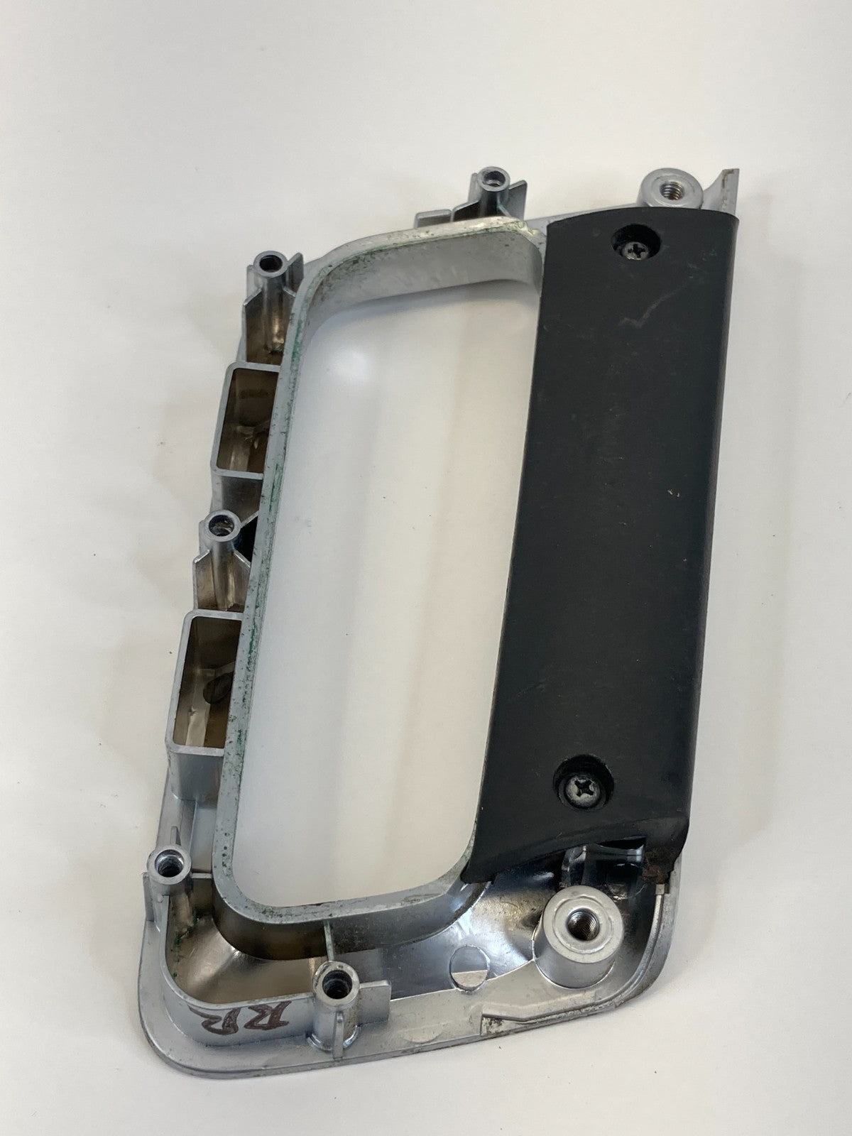 12-15 Chevrolet Captiva Sport Rear Right Side Inner Door Pull Handle Trim Bezel