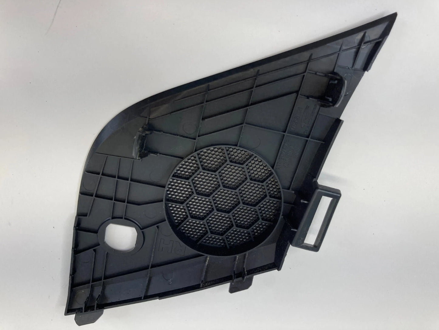 2013 2014 NISSAN ALTIMA DASH RIGHT SIDE SPEAKER GRILLE COVER TRIM 281763TA0A OEM