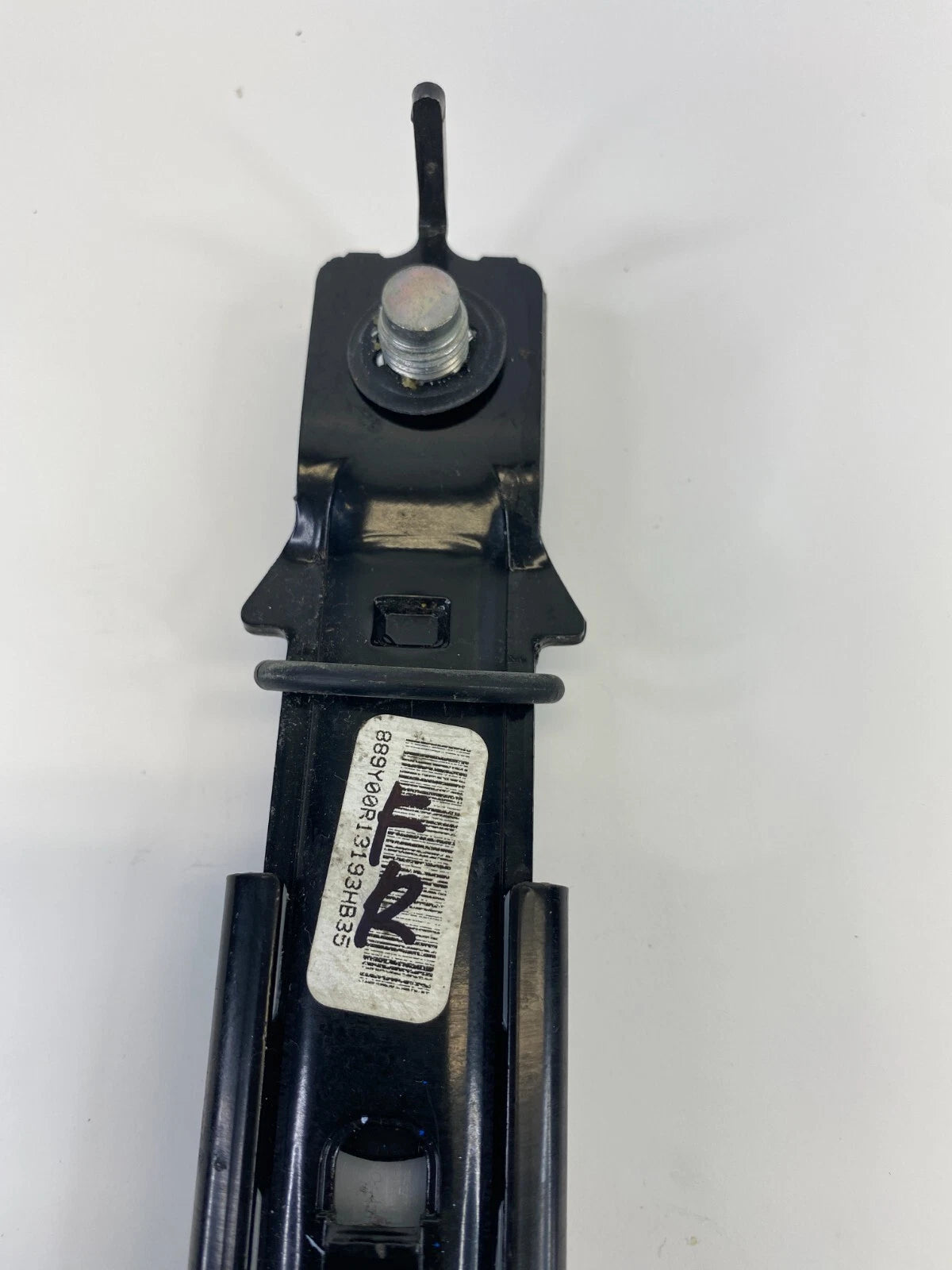 11-16 HYUNDAI ELANTRA FRONT RIGHT PASSENGER SIDE SEAT BELT HEIGHT ADJUSTER OEM