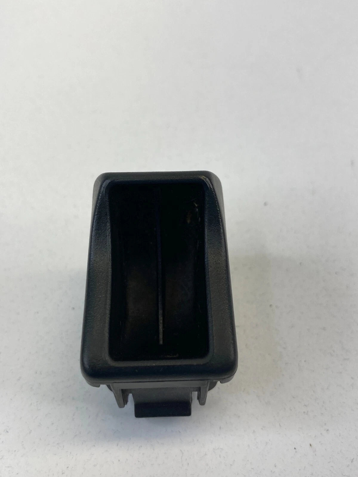 99 00 01 02 03 04 CHEVROLET CHEVY TRACKER DASH LEFT SIDE COIN POCKET INSERT OEM