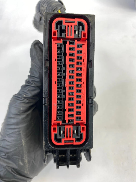 10-17 GMC TERRAIN 2.4L FWD ABS BRAKE PUMP MODULE WIRE CONNECTOR PLUG 1355513 OEM