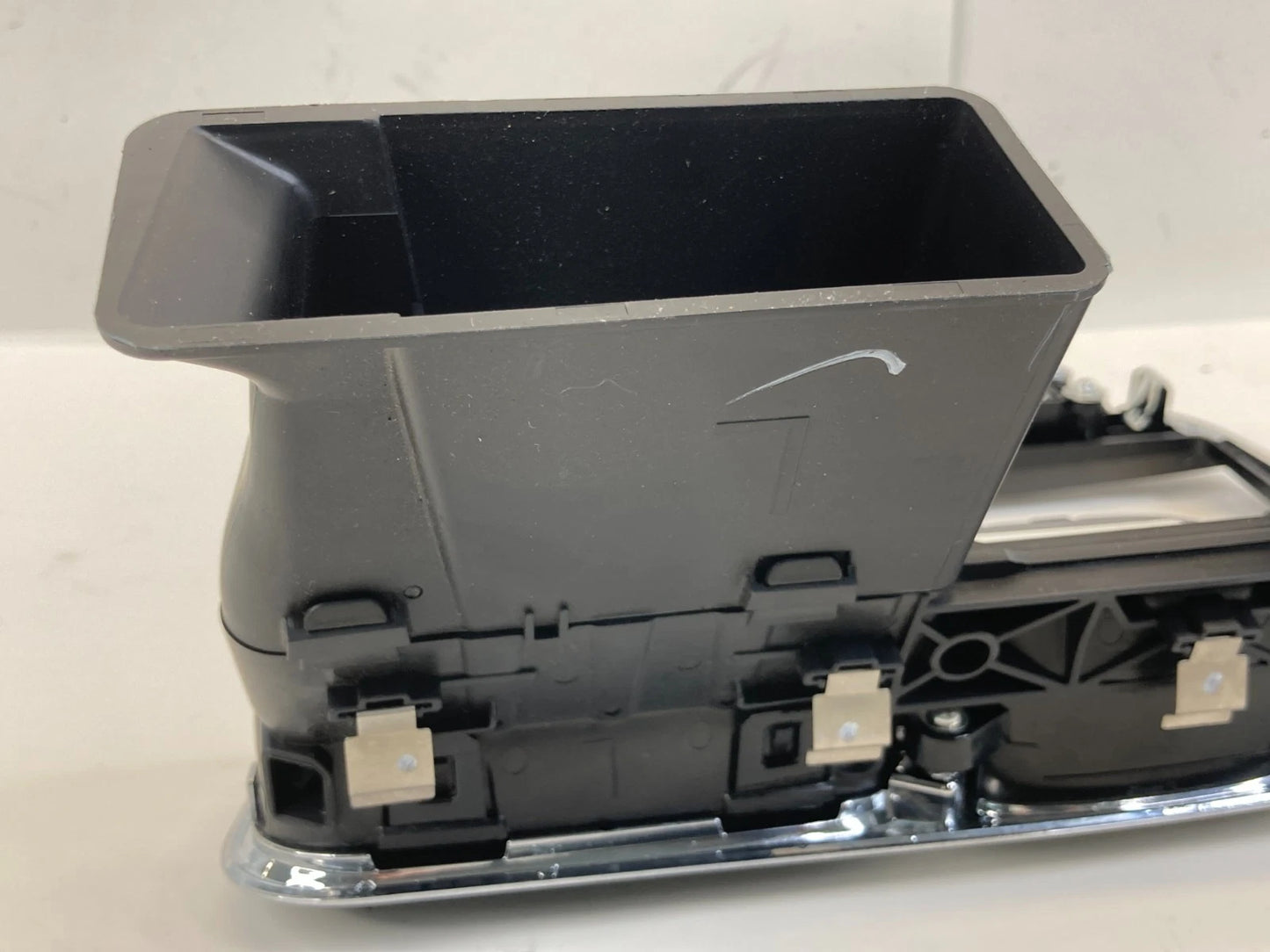 2011-2014 CHRYSLER 200 CENTER DASH PANEL RADIO AIR VENT COVER BEZEL TRIM W/CLOCK