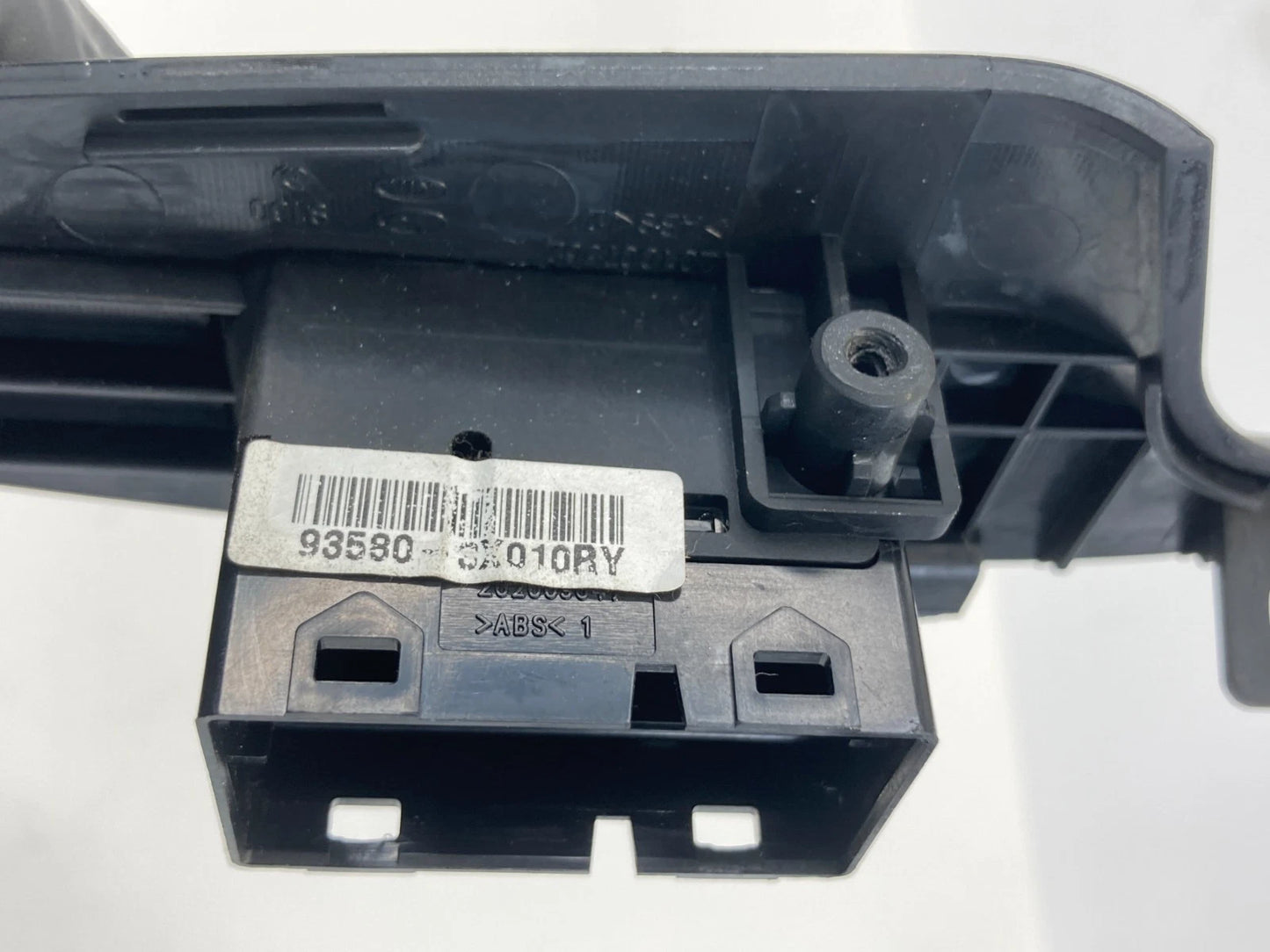 2011-2013 HYUNDAI ELANTRA REAR LEFT POWER WINDOW SWITCH 93580-3X010RY OEM