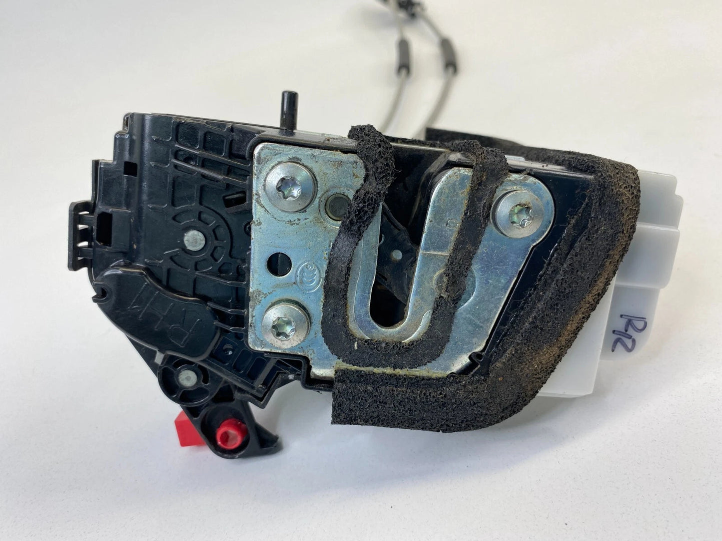 2010-2013 KIA FORTE REAR RIGHT DOOR LOCK LATCH RELEASE ACTUATOR 81420-1M020 OEM