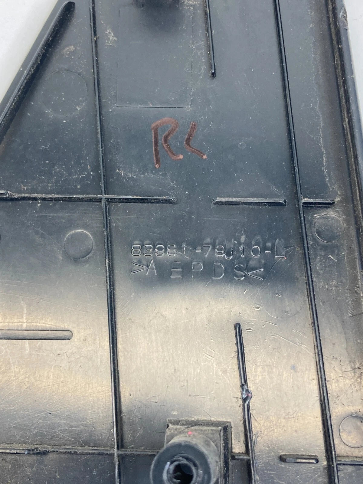 07-13 SUZUKI SX4 REAR LEFT DRIVER EXTERIOR DOOR CORNER COVER MOLDING 83981-79J10