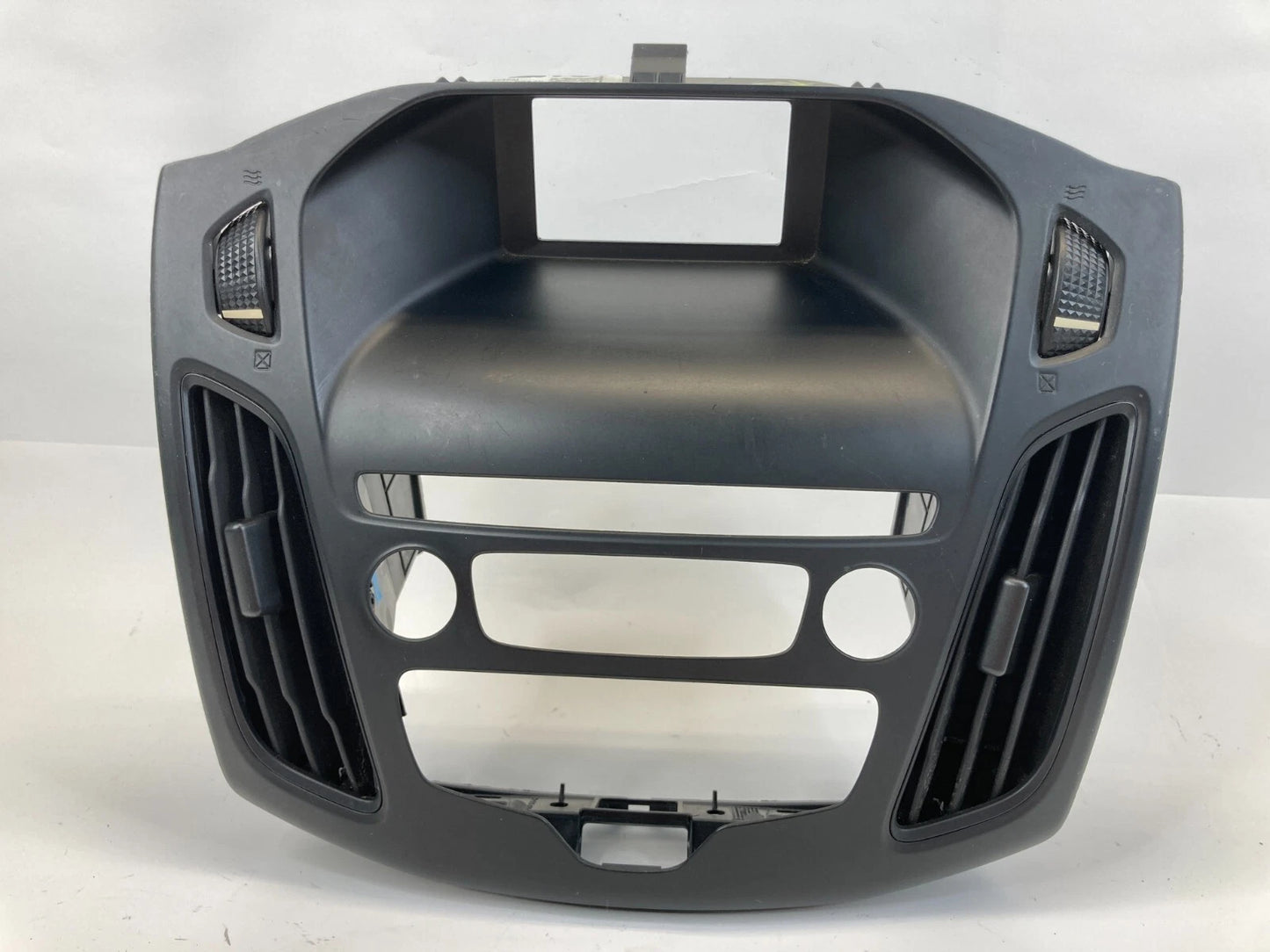 2015-2018 FORD FOCUS CENTER DASH RADIO CONTROL BEZEL TRIM PANEL J1EB-18835-AB3JA