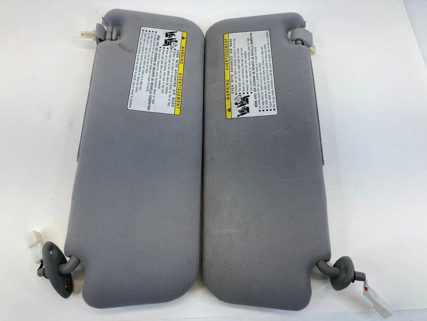 2004-2009 TOYOTA PRIUS DRIVER LH & PASSENGER RH SUN VISOR PAIR W/ MIRROR OEM