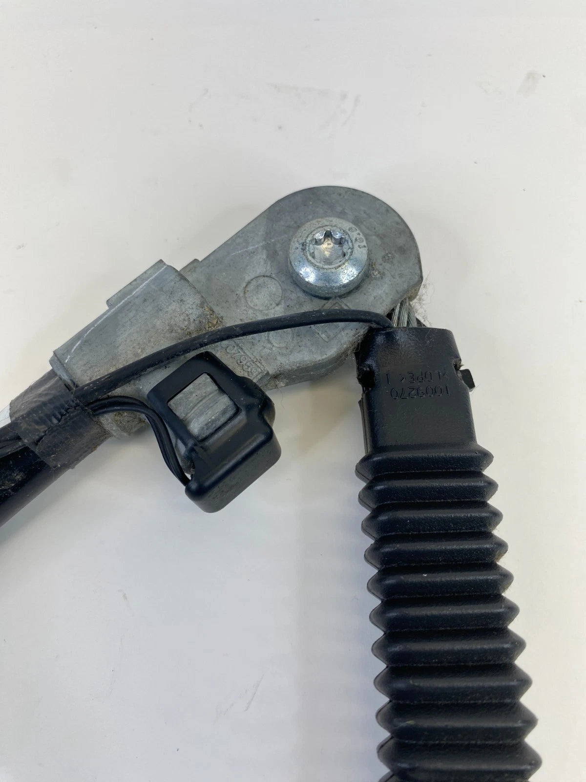 2013-2019 Ford Flex Front Left Driver Seat Belt Buckle OEM