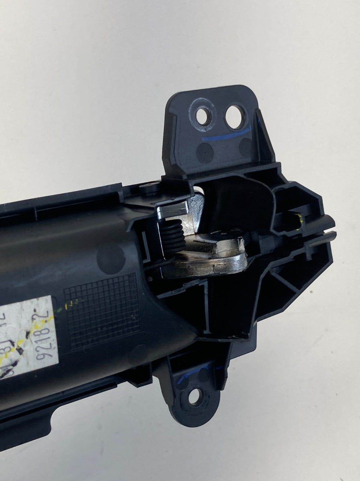 2012-2015 Volkswagen Passat Front Right Side Interior Door Handle w/ Tweeter OEM