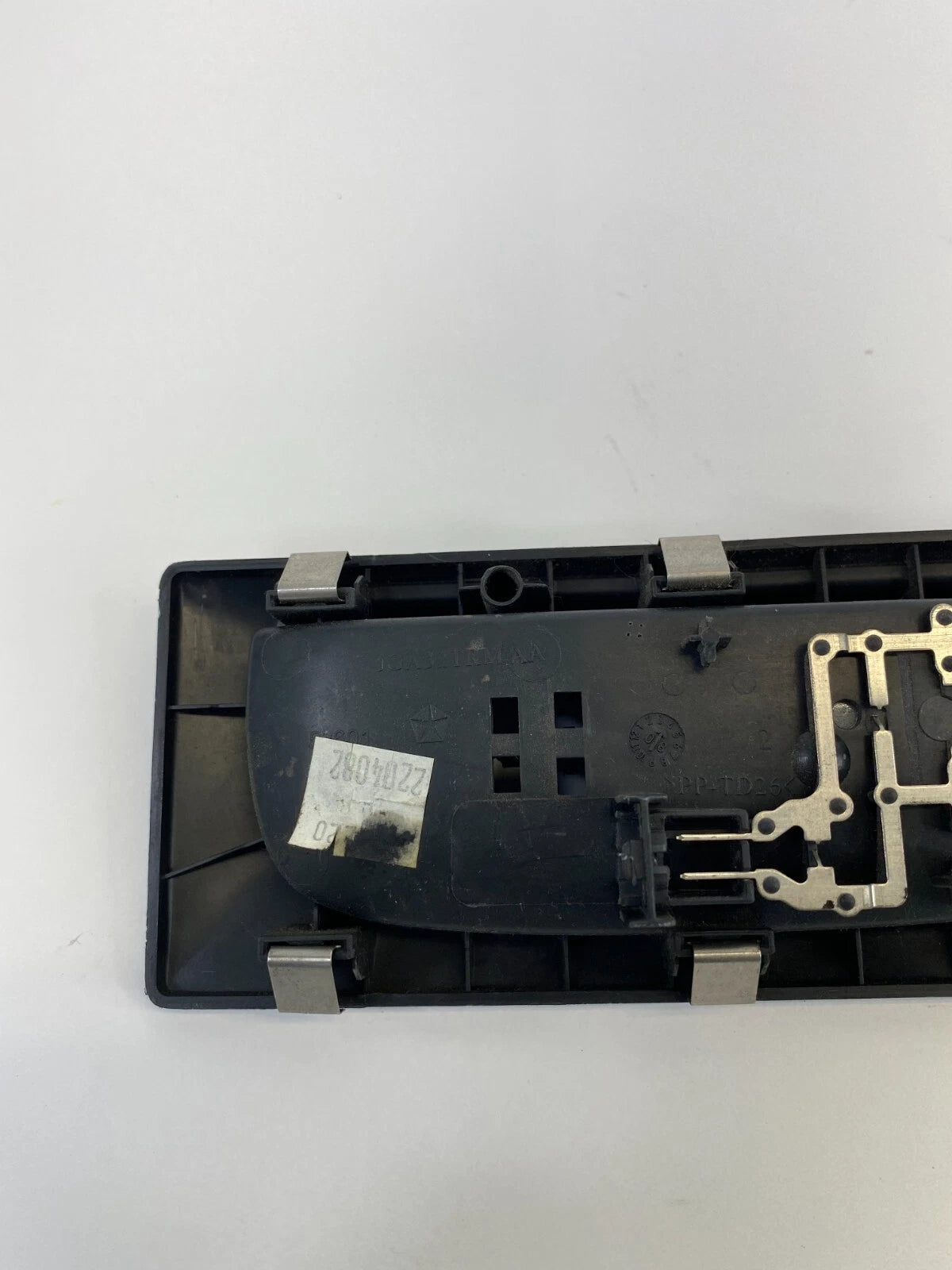 2009-2011 DODGE JOURNEY RECHARGEABLE FLASHLIGHT LAMP LIGHT SURROUND HOUSING TRIM