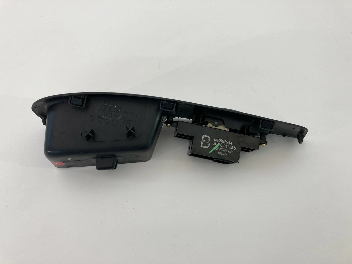 07-13 MITSUBISHI OUTLANDER REAR LEFT SIDE DOOR WINDOW CONTROL SWITCH MR587944
