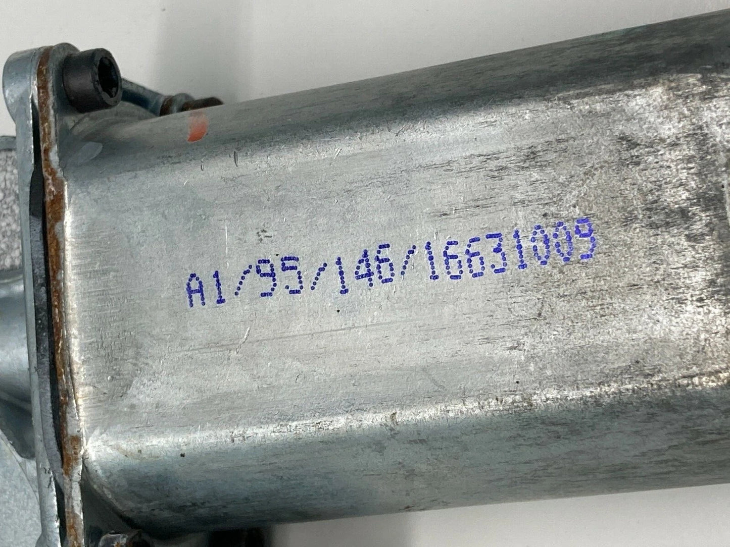 92-99 PONTIAC BONNEVILLE RIGHT PASSENGER SIDE POWER DOOR WINDOW MOTOR 16631009