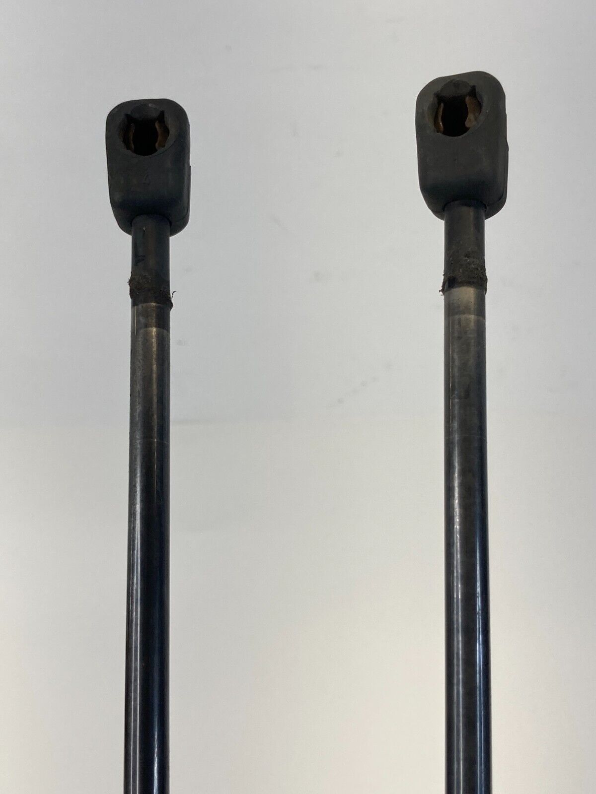 1998-2008 Volkswagen Beetle Trunk Lift Support Strut Shock Arm Pair Set