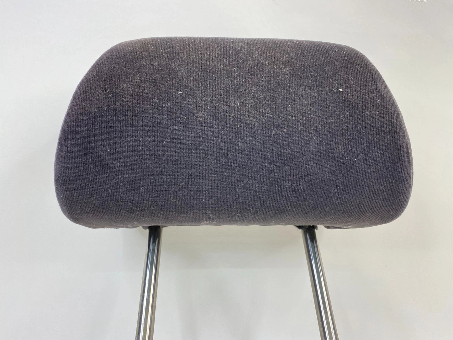 2001-2003 VOLKSWAGEN PASSAT WAGON FRONT RIGHT PASSENGER SEAT HEADREST HEAD REST