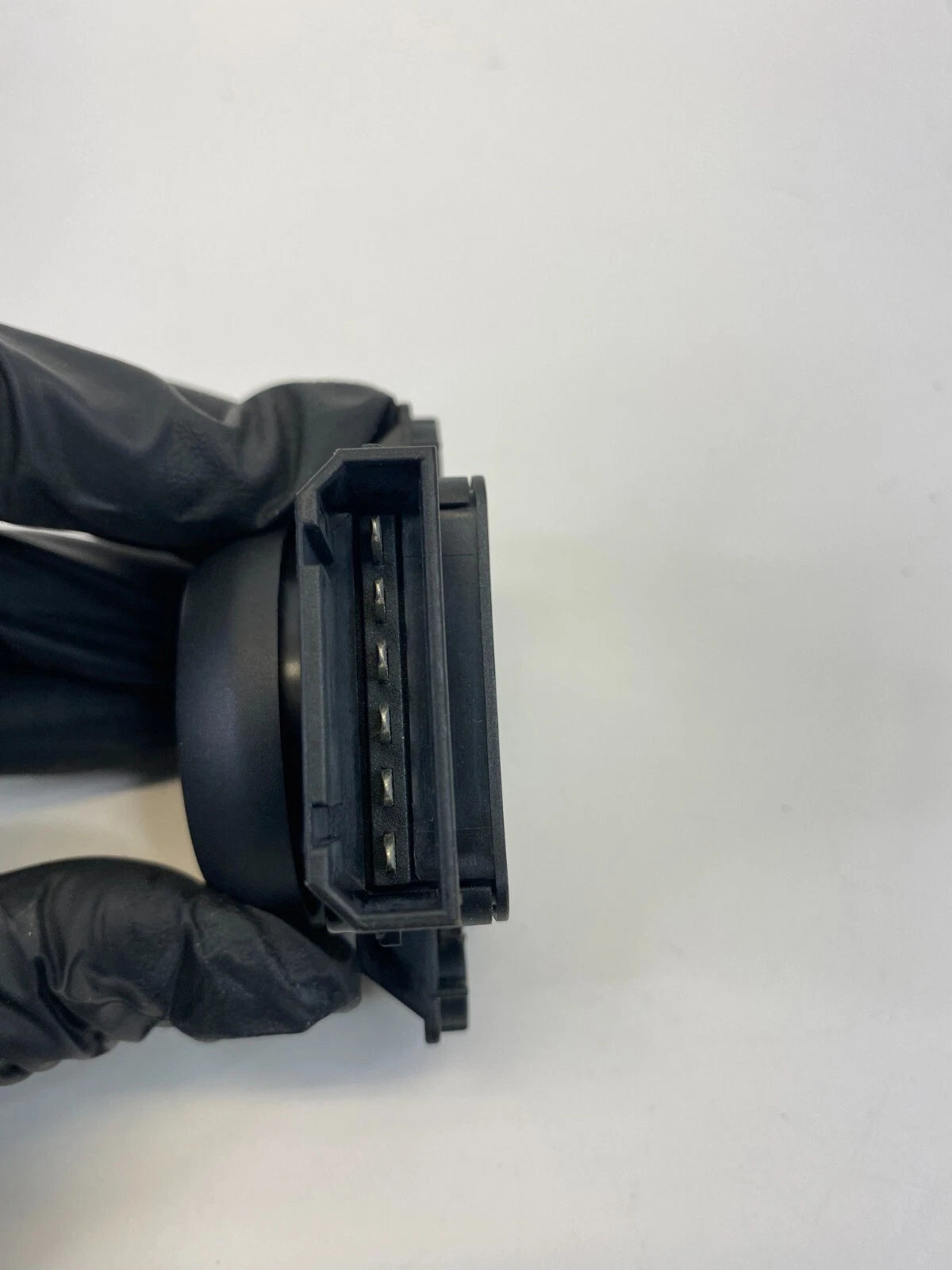 2009-2017 VOLKSWAGEN CC FRONT RIGHT SIDE SEAT LUMBAR CONTROL SWITCH 8E0959777B