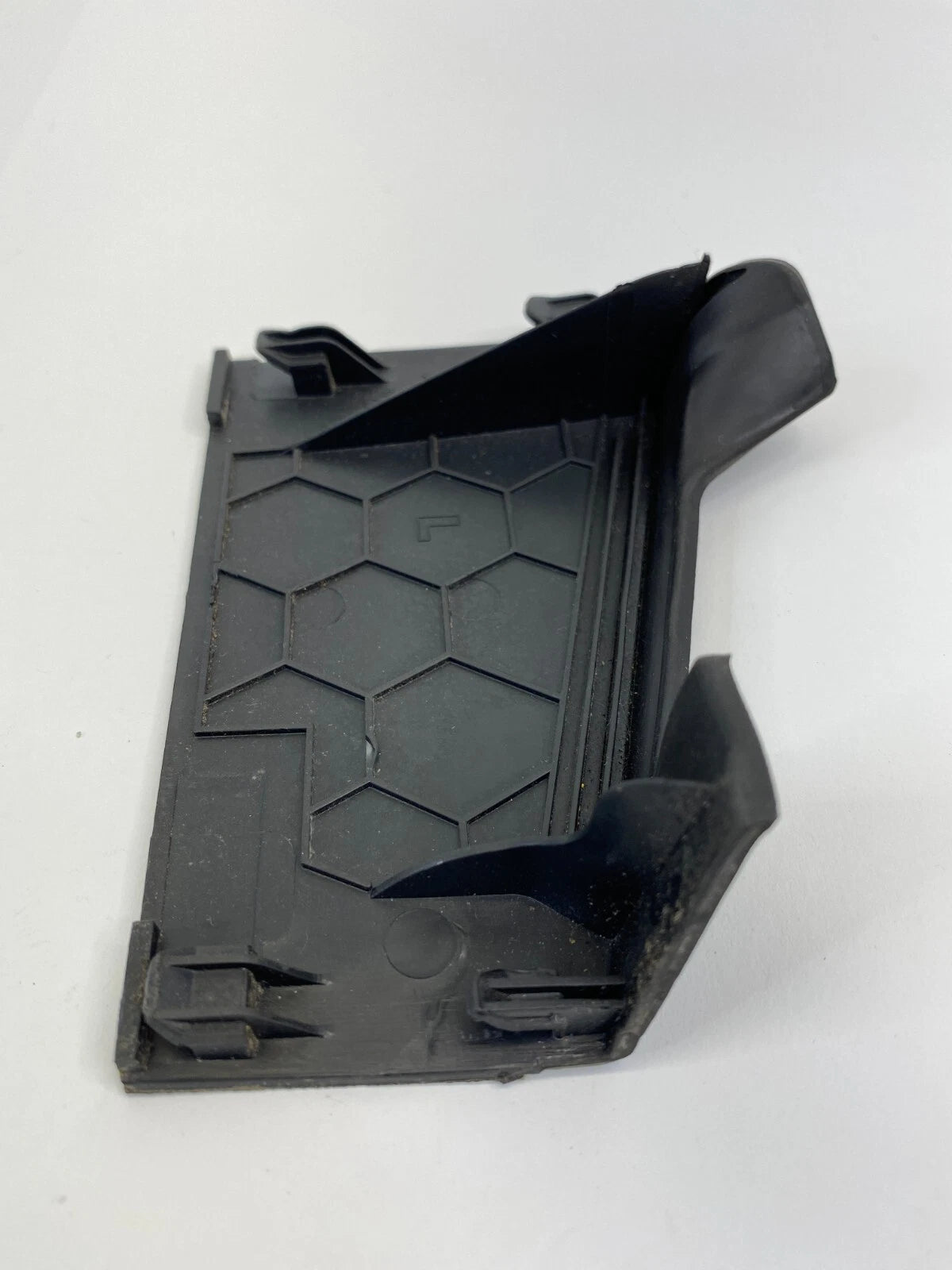 2011-2017 BUICK REGAL FRONT SIDE SEAT OUTER CUSHION FINISH ACCESS COVER 13325406