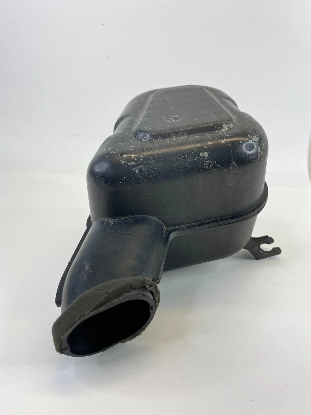 1999-2003 LEXUS RX300 AIR INTAKE RESONATOR CHAMBER FILTER BOX OEM 1780520030