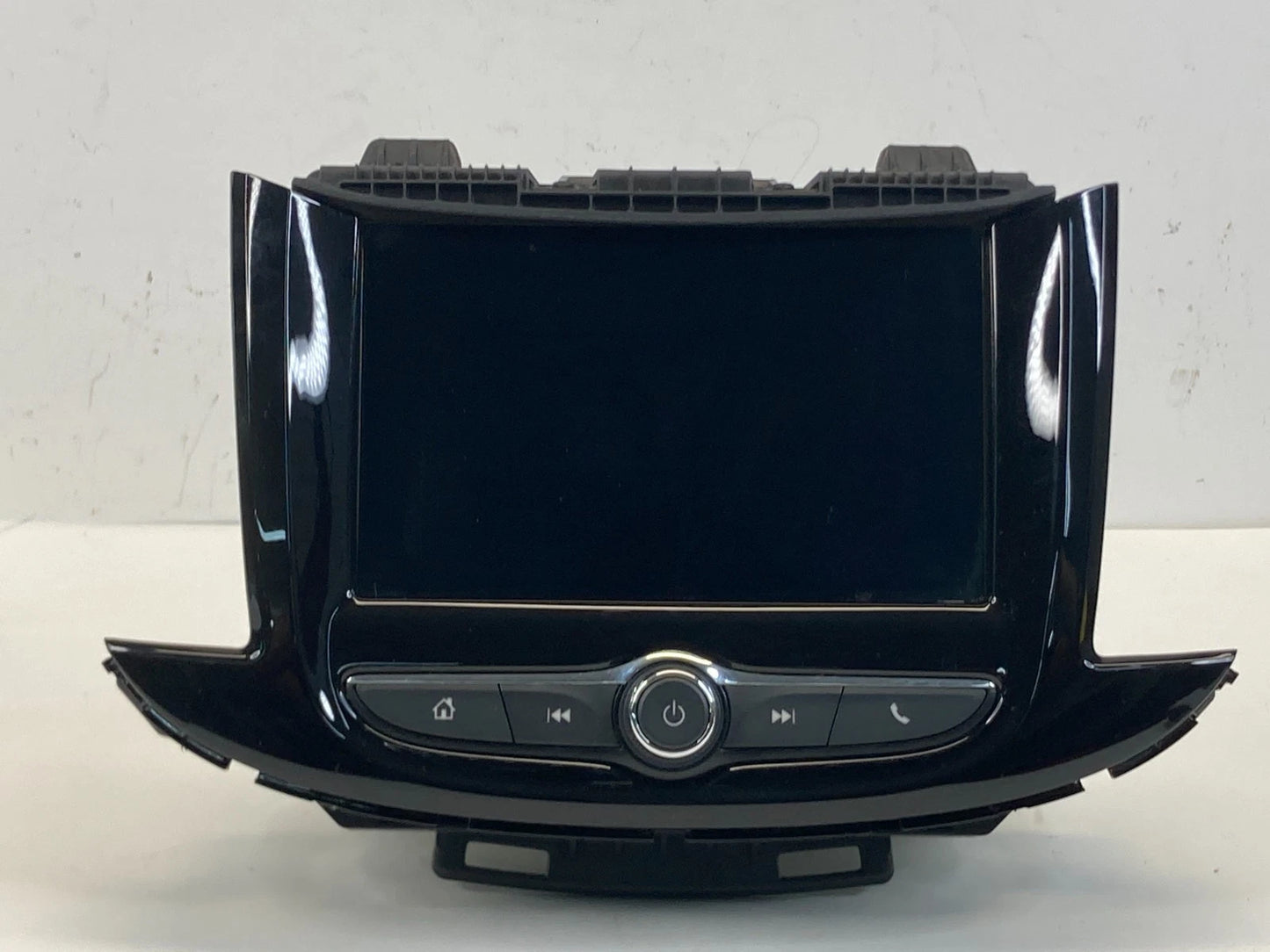 2018-2020 Chevrolet Trax Audio Screen Radio AM/FM CD Radio Player 84388576 OEM