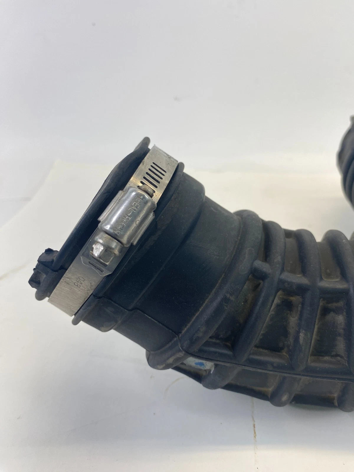 2008-2014 DODGE AVENGER 2.4L AIR INTAKE CLEANER DUCT HOSE TUBE PIPE 04891635AC
