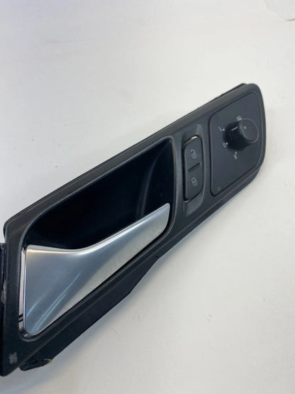 11-18 VOLKSWAGEN JETTA FRONT LEFT INTERIOR DOOR HANDLE W/ LOCK SWITCH 5C6837197A