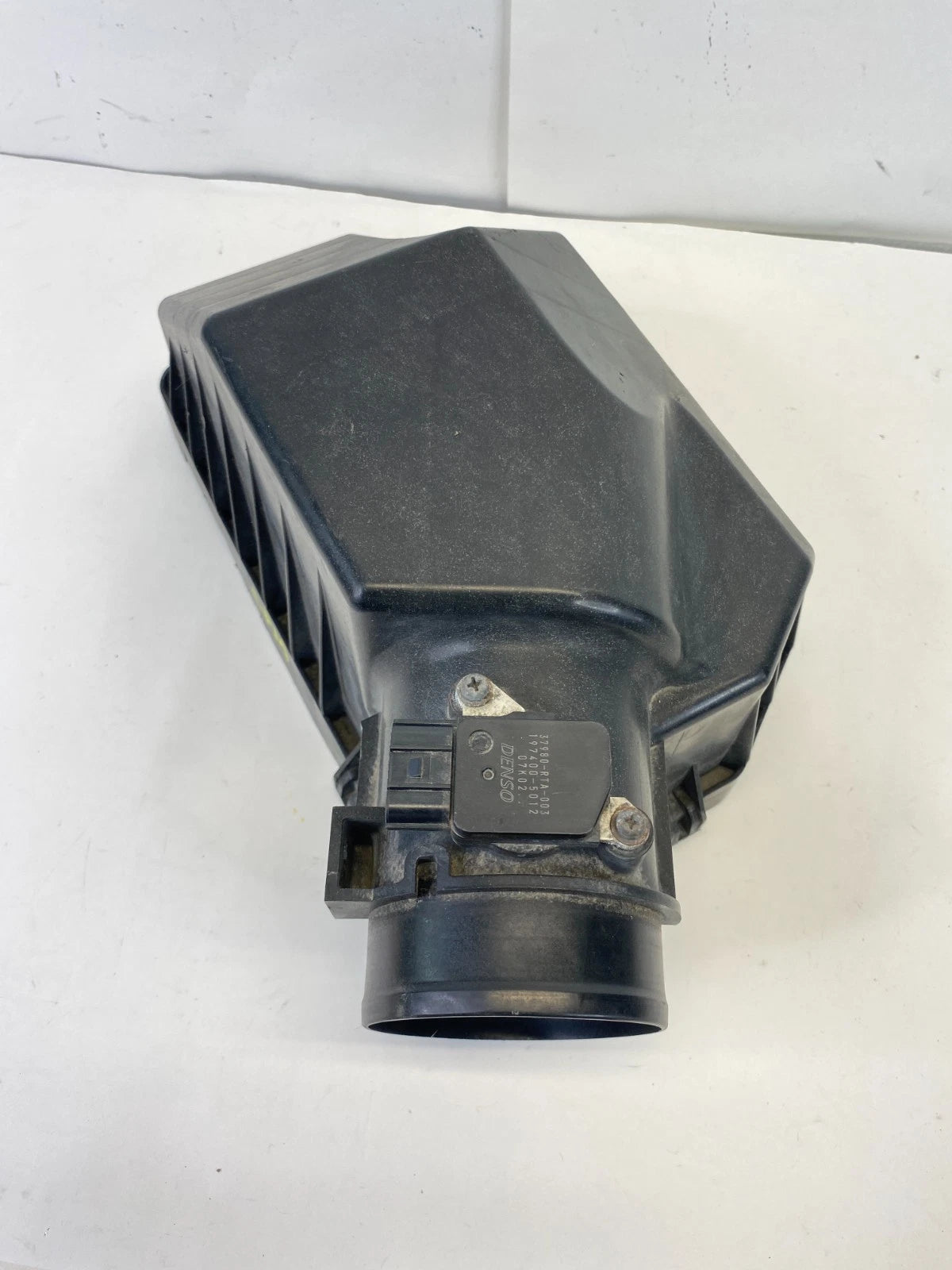 07-09 HONDA CR-V 2.4L AIR CLEANER FILTER BOX UPPER HOUSING WITH MAF SENSOR OEM