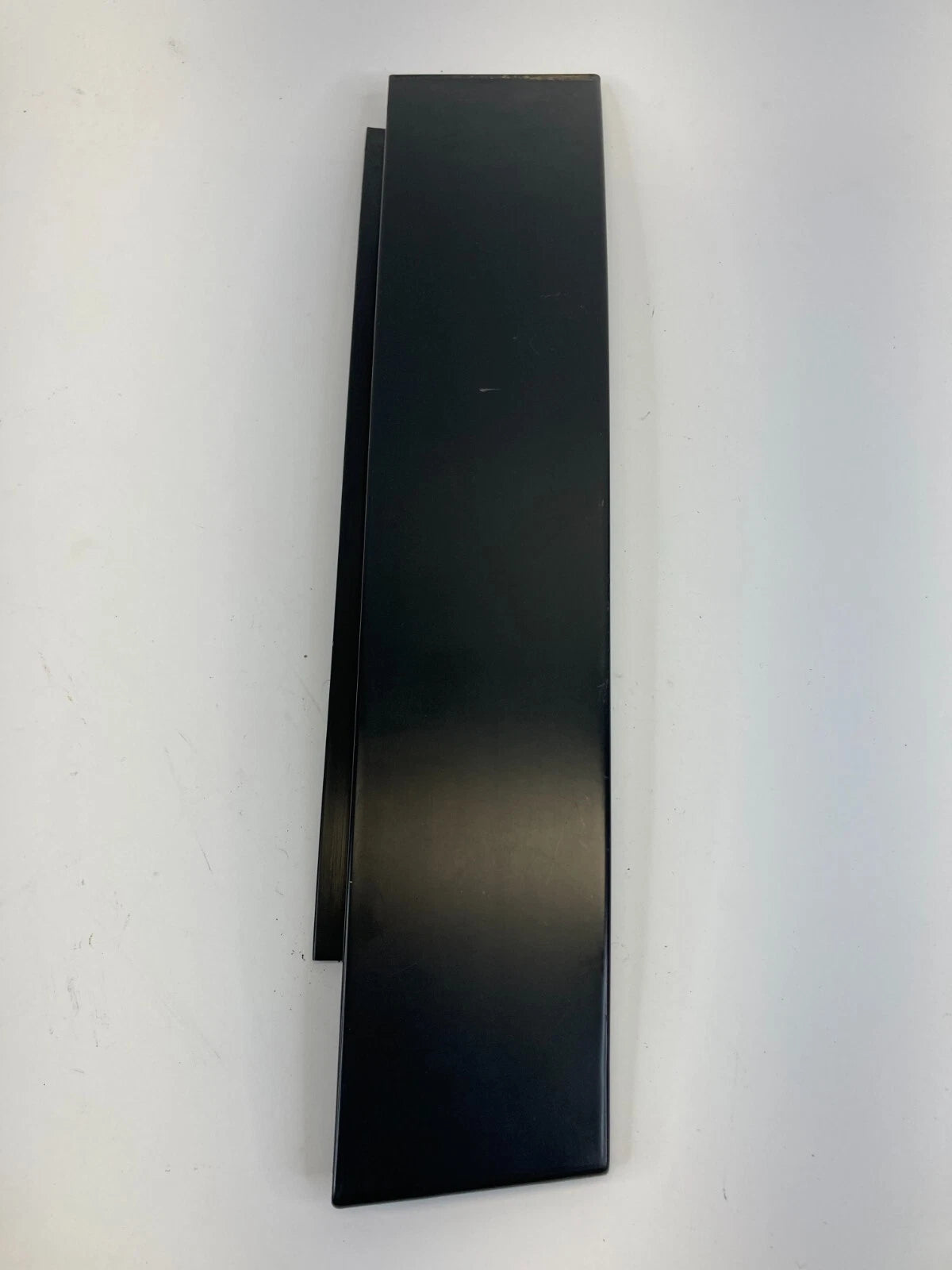 2011-2016 CHEVROLET CRUZE REAR RIGHT OUTSIDE DOOR PILLAR MOLDING APPLIQUE OEM