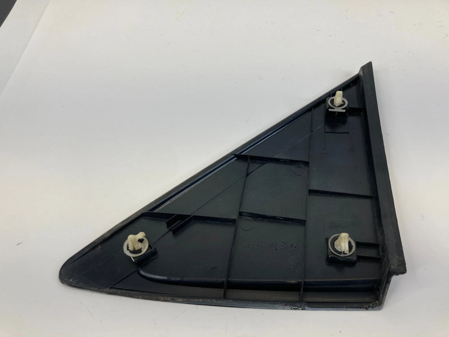 2012-2017 HYUNDAI ACCENT SEDAN LEFT QUARTER WINDOW TRIM MOLDING 87810-1R000