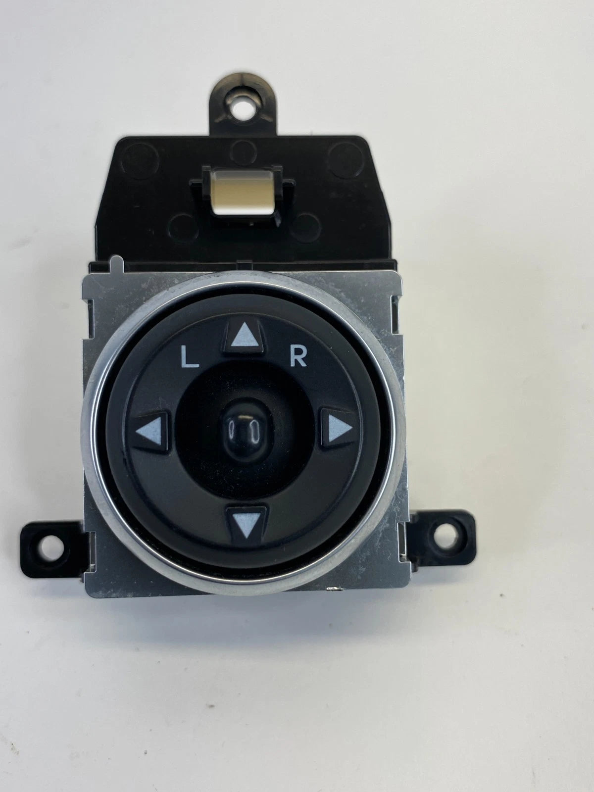 13-17 HYUNDAI ELANTRA GT FRONT LEFT DRIVER POWER DOOR MIRROR SWITCH 299112032