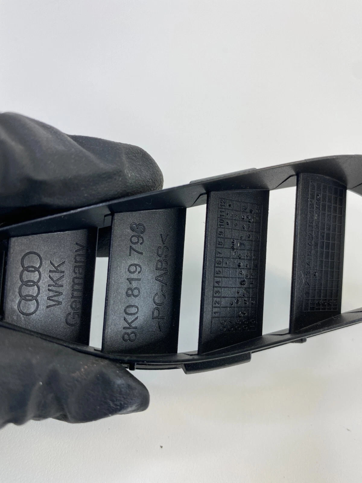 2009-2016 AUDI A4 QUATTRO DASH INSTRUMENT LEFT SIDE A/C DEFROSTER VENT GRILLE