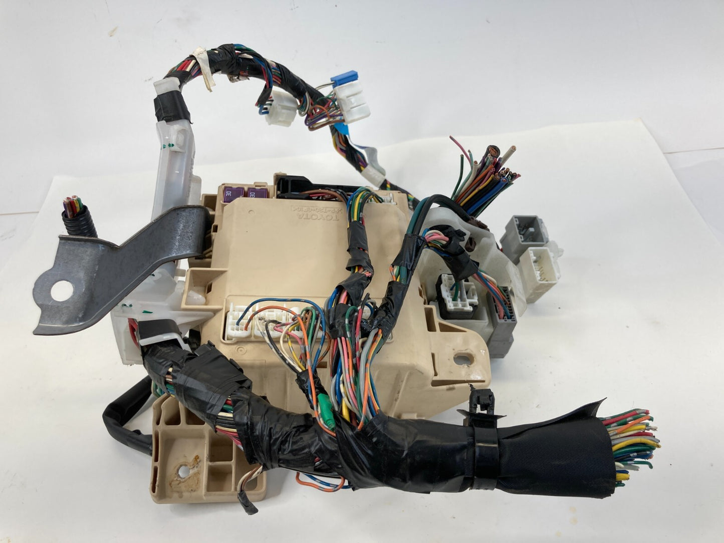 07-09 Toyota Camry Interior Cabin Fuse Box Relay Junction Block Panel 8214106J00