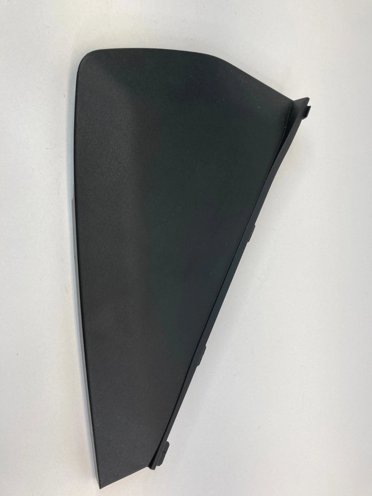 2008-2013 NISSAN ROGUE DASH RIGHT PASSENGER SIDE END CAP COVER 68498-JM00A OEM