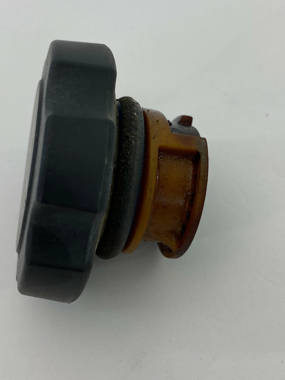 2004 2005 2006 BUICK RENDEZVOUS 3.6L V6 DOHC 24V ENGINE OIL FILLER FLUID CAP OEM
