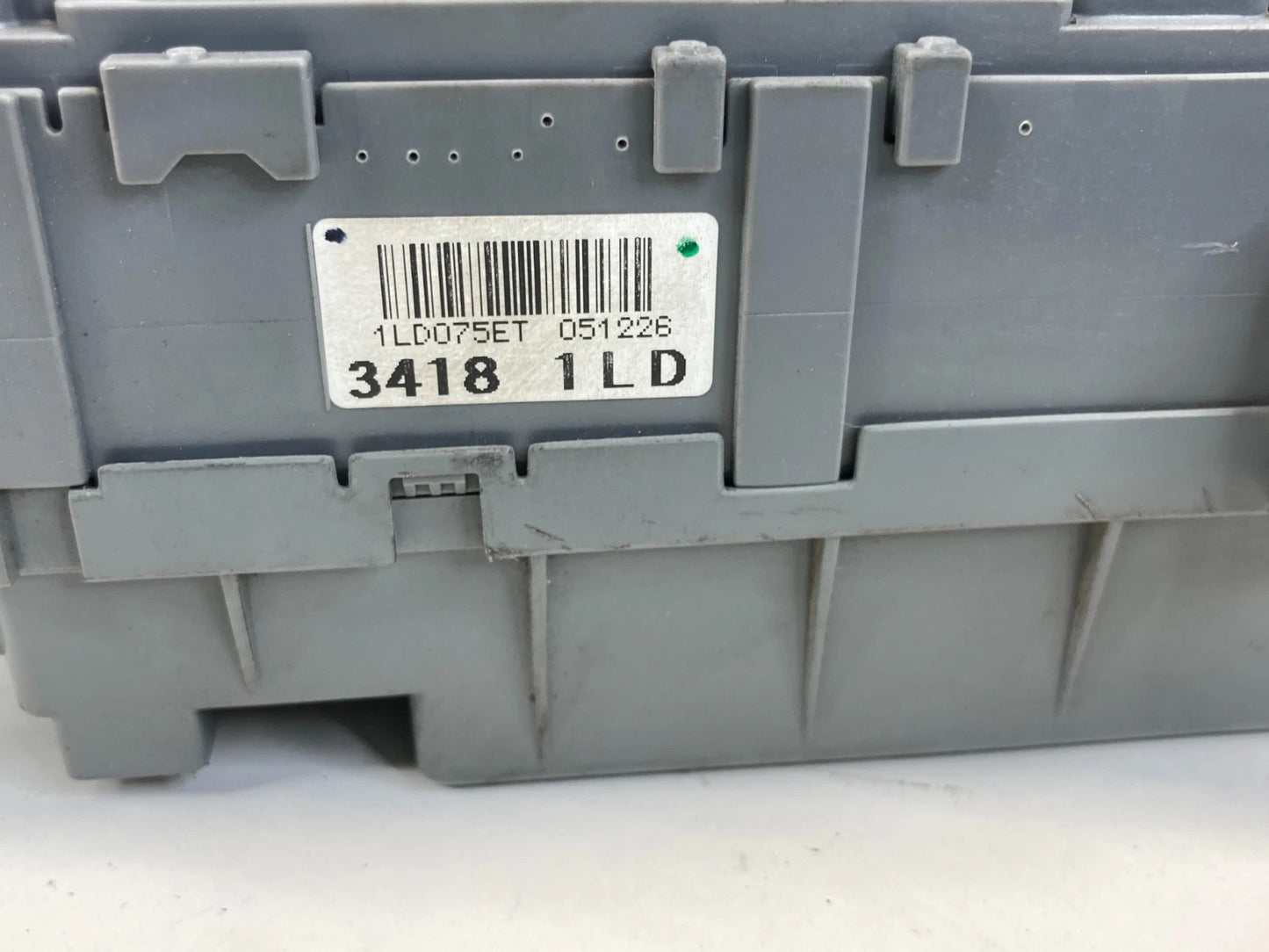 2006 Honda Civic 1.8L Cabin Interior Dash Panel Fuse Box Fusebox Relay Block OEM