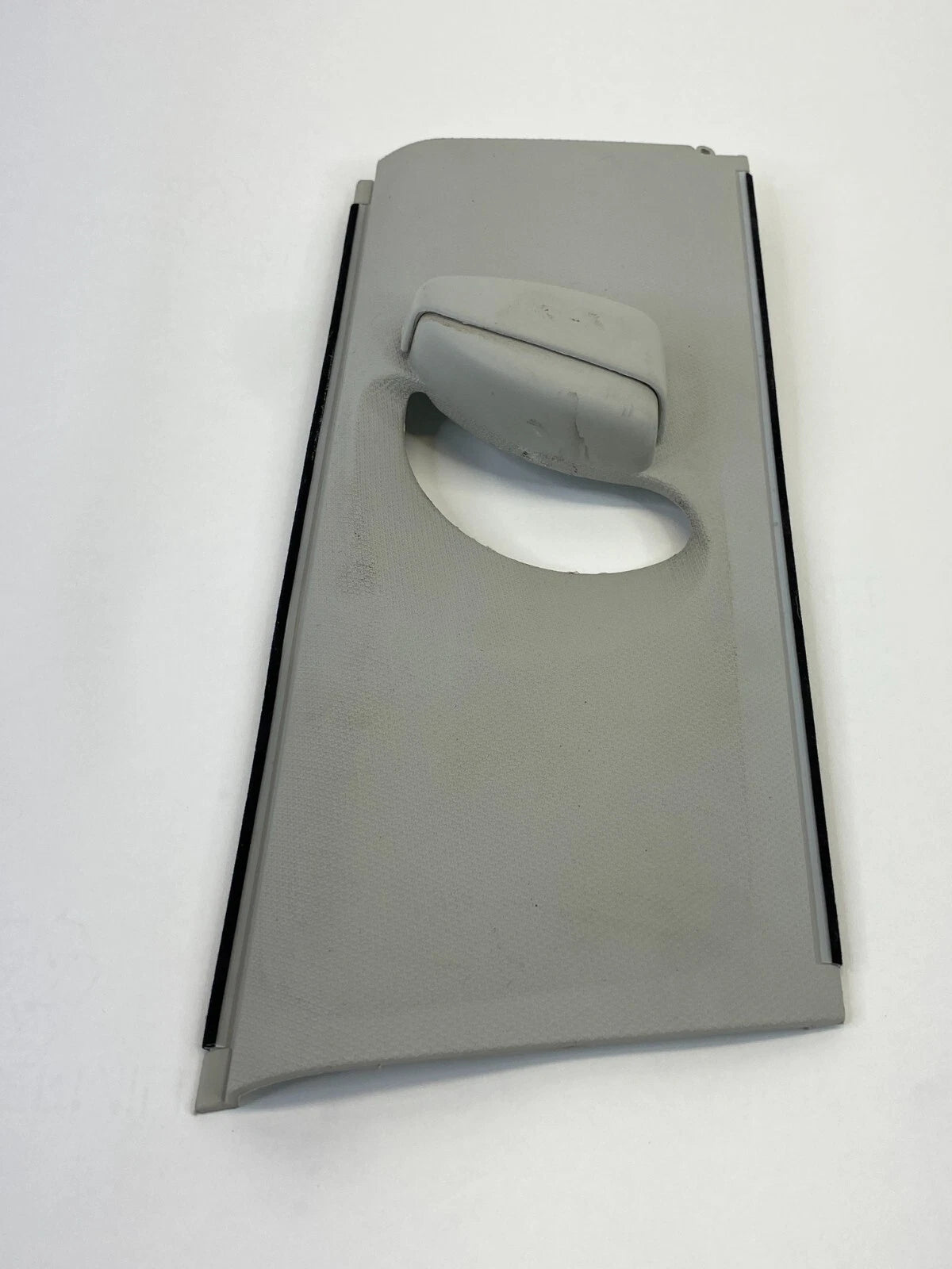 2012-2022 VOLKSWAGEN PASSAT FRONT RIGHT B-PILLAR PANEL COVER TRIM BEZEL 56186724