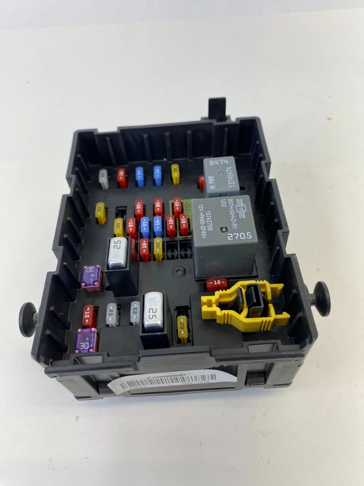 2011-2020 DODGE JOURNEY 3.6L INTELLIGENT POWER FUSE BOX MODULE 68068355AD OEM