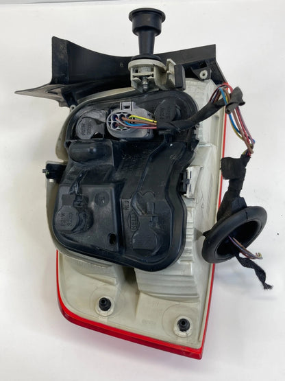 2005-2008 AUDI A4 QUATTRO REAR RIGHT PASSENGER RH SIDE TAIL LIGHT 8E5945096 OEM