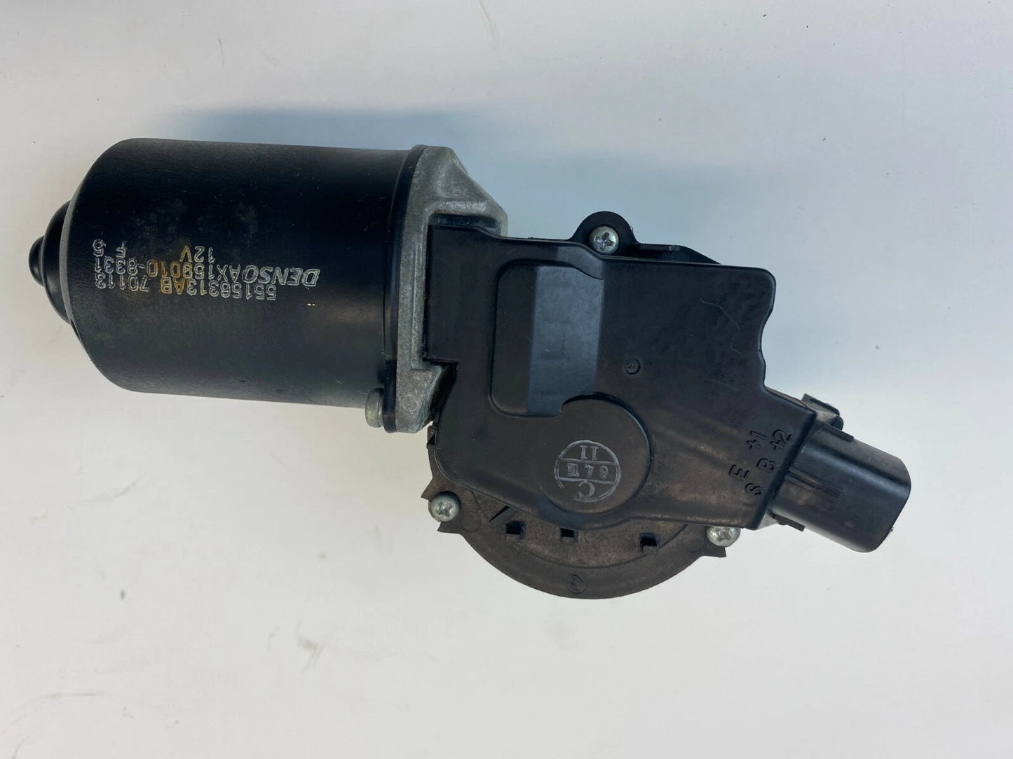 2005-2007 JEEP GRAND CHEROKEE FRONT WINDSHIELD WIPER MOTOR OEM 55156313AB