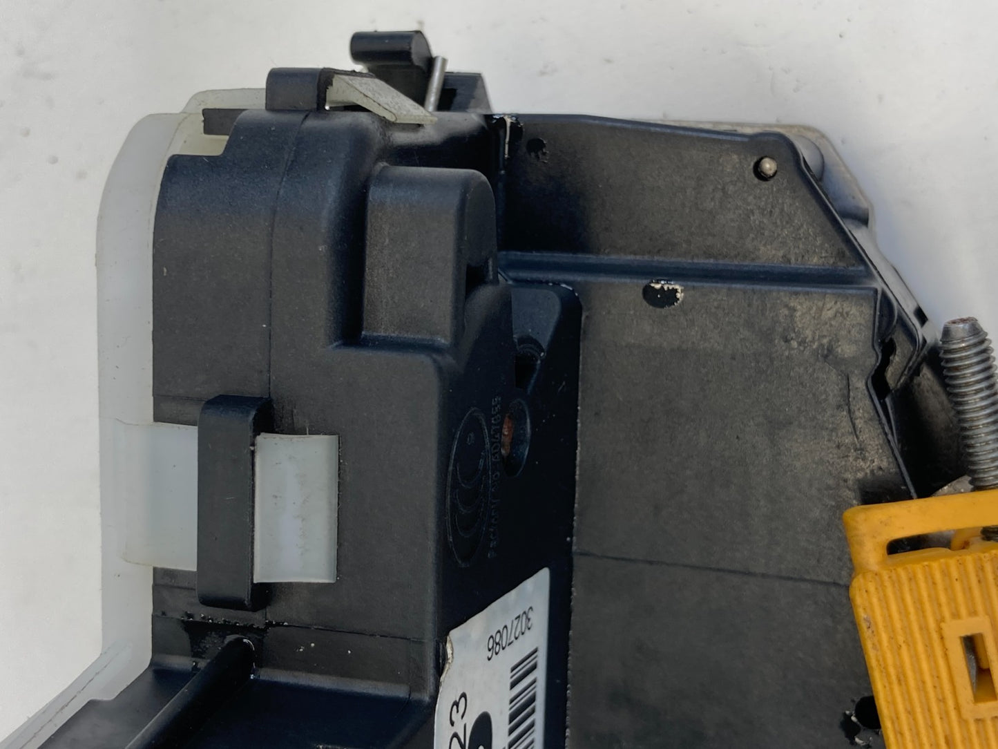 10-17 Chevrolet Equinox Front Right Door Lock Latch Release Actuator 13579523