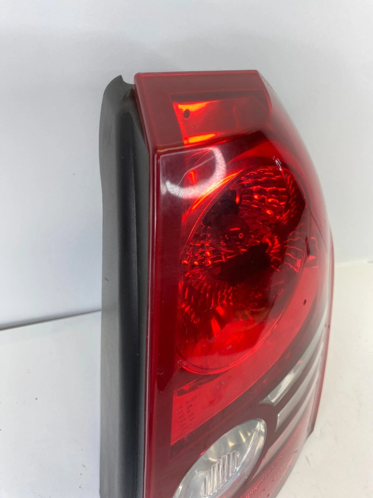 2008-2010 CHRYSLER 300 REAR RIGHT PASSENGER TAILLIGHT TAIL LAMP ASSEMBLY OEM
