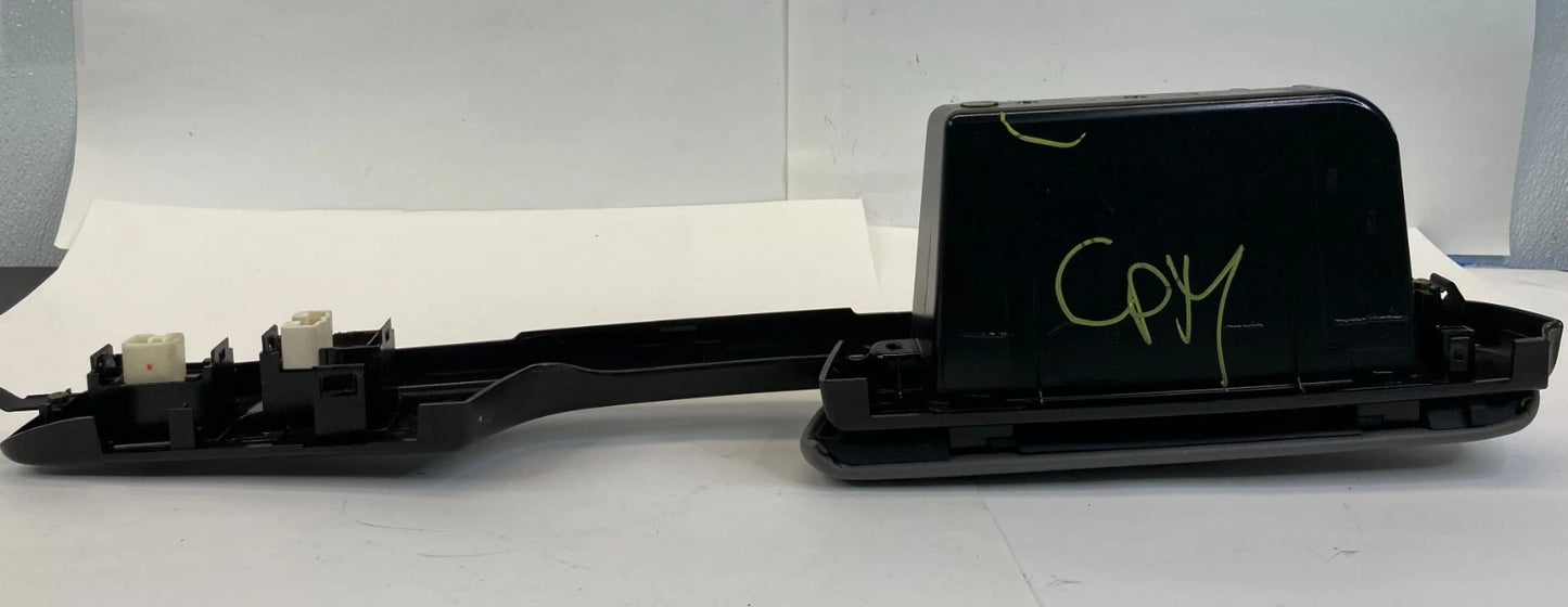 04-10 TOYOTA SIENNA FRONT RIGHT WINDOW SWITCH W/ ARMREST BEZEL 74231AE020 OEM