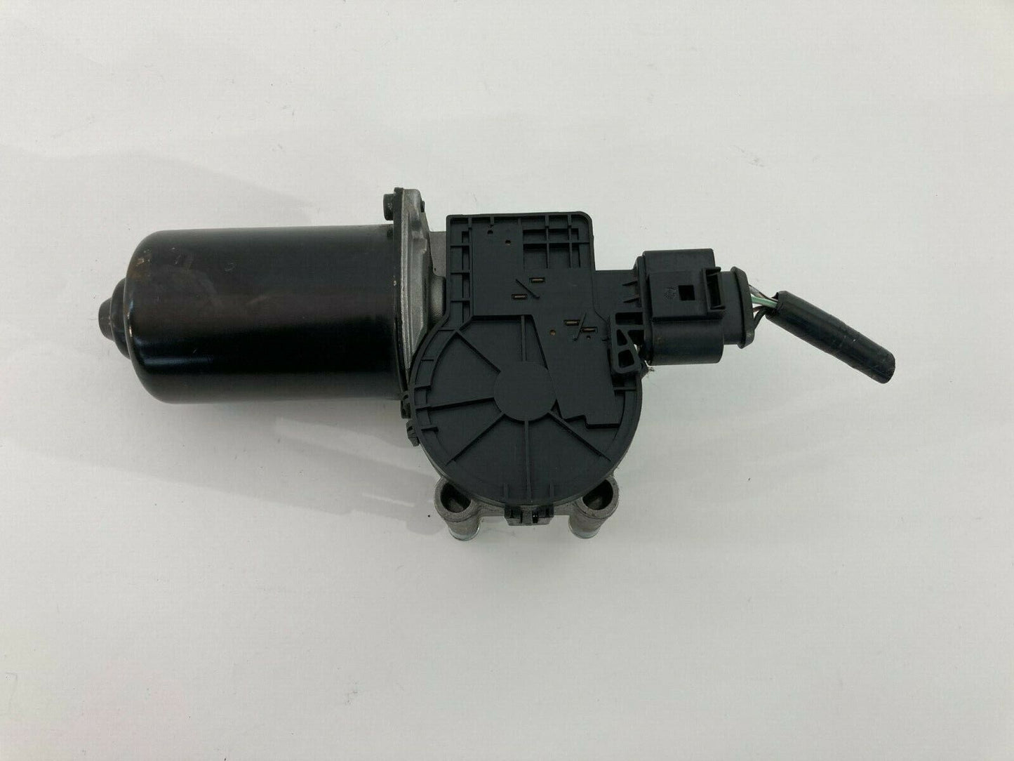 2004 2005 2006 2007 2008 2009 Mazda 3 Mazda3 Front Windshield Wiper Motor OEM