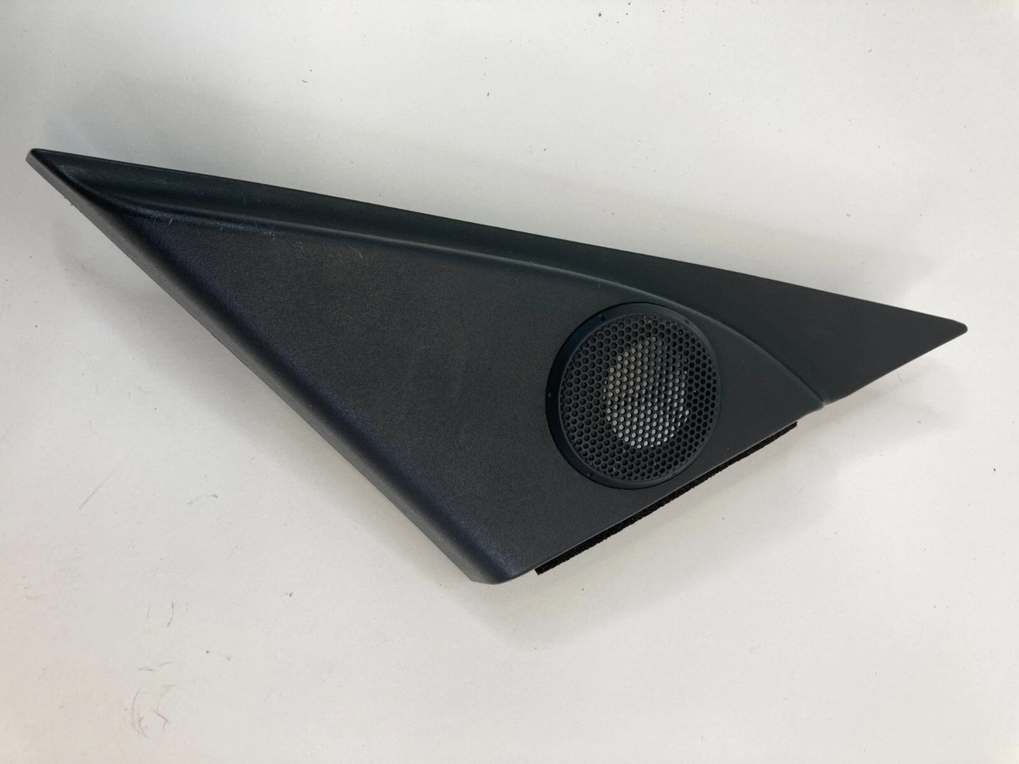 04-09 MAZDA 3 MAZDA3 FRONT LEFT SIDE INNER DOOR CORNER SPEAKER COVER TRIM OEM