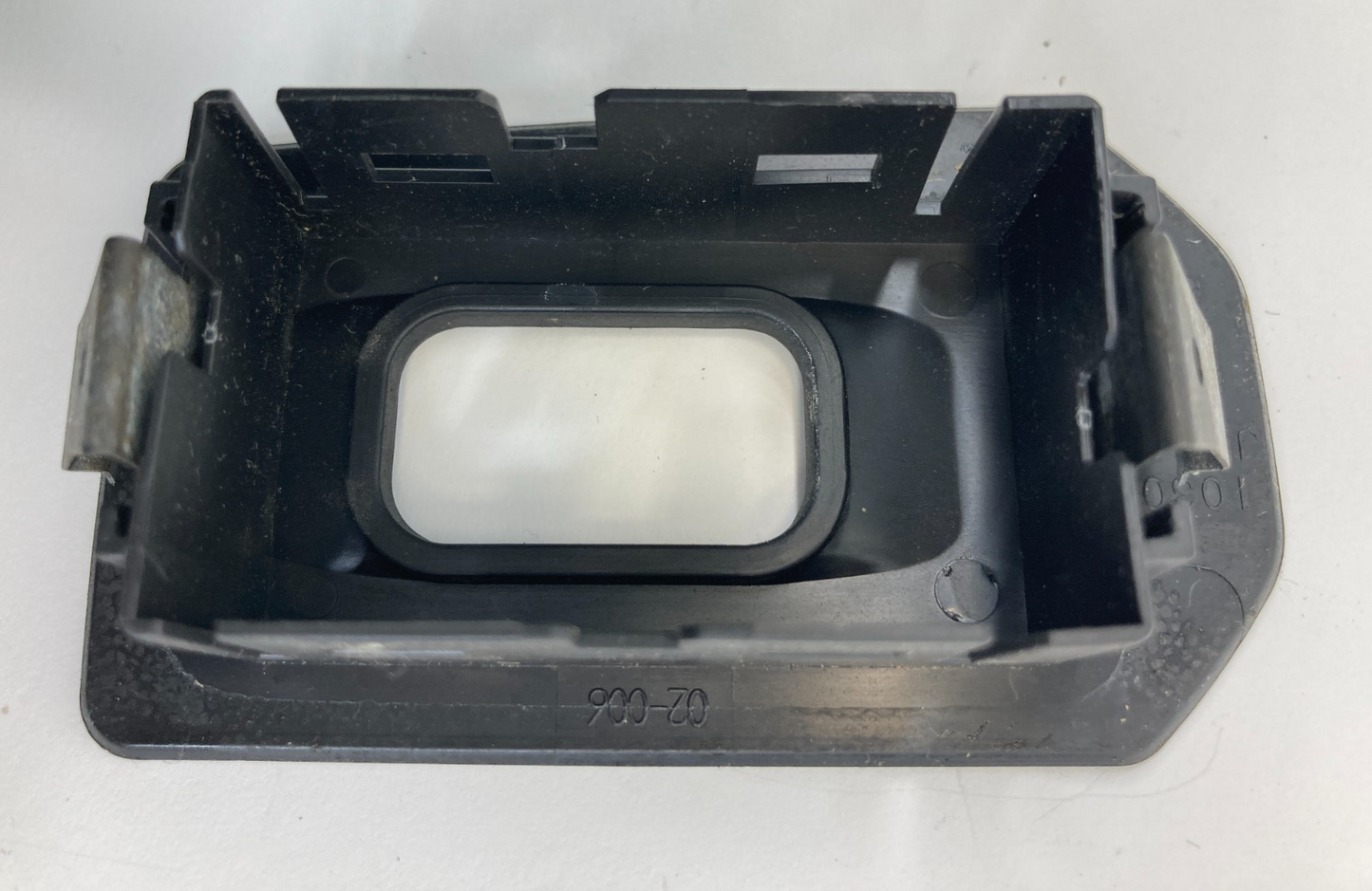 03-07 Cadillac CTS Rear Right Side Door Window Switch Cover Trim 10301-JL467 OEM