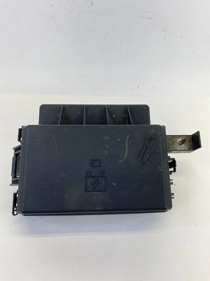 2005 DODGE MAGNUM 3.5L FUSE BOX RELAY BOX COMPARTMENT W/ CAP 7140-1914-30 OEM