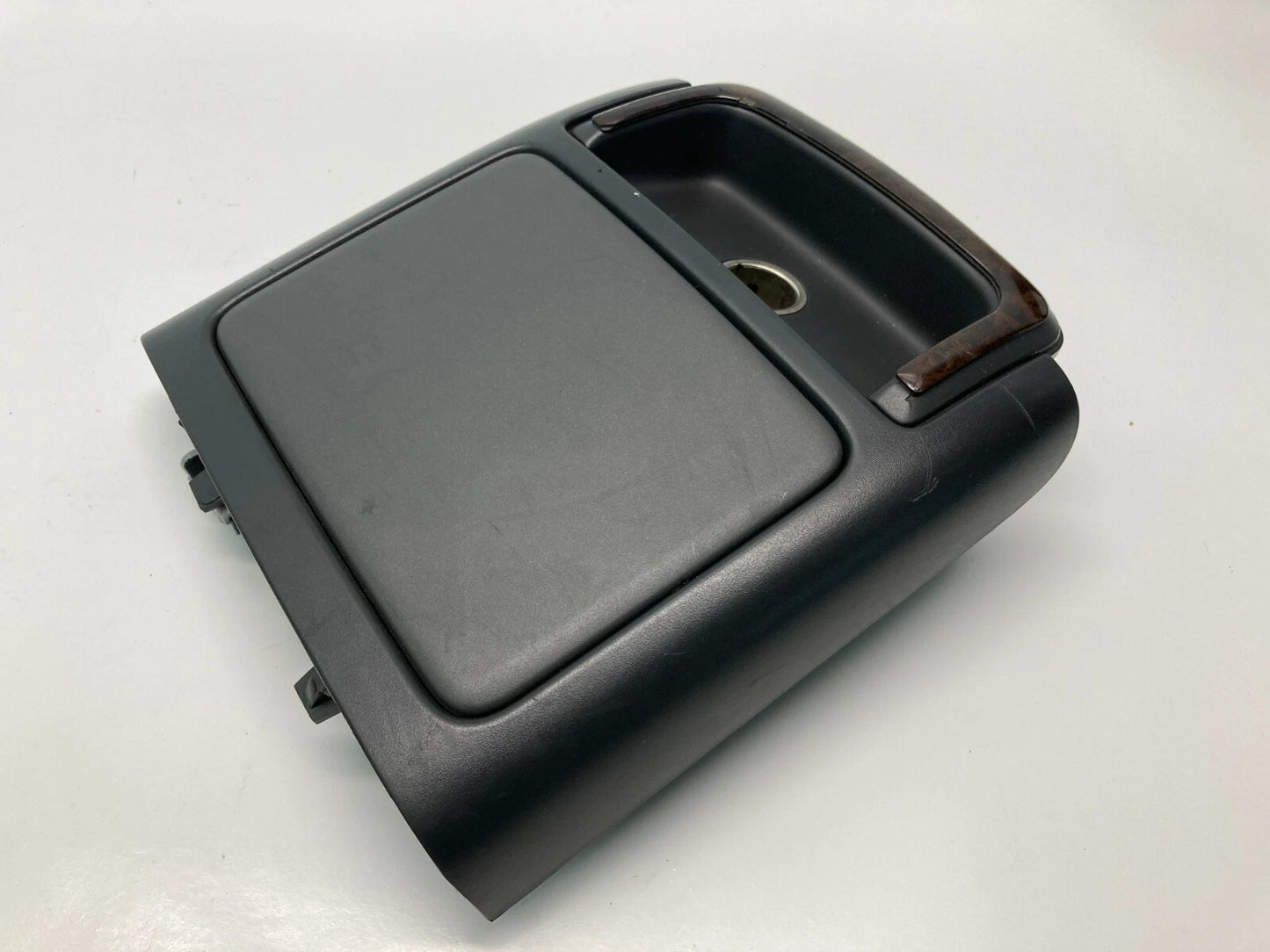 2001 2002 2003 2004 VOLVO S60 REAR CENTER CONSOLE POWER OUTLET TRIM BEZEL OEM